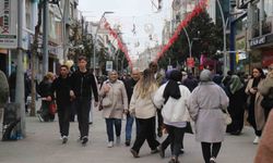 Vatandaşın bayram telaşı: Sokaklar doldu taştı