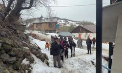 Yaşlılar anlattı, gençler oynadı: Asırlık saya oyunu yeniden sahnelendi