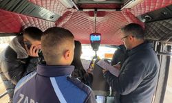 Yüksekova'da yolcu minibüsleri denetlendi