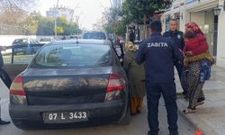 Zabıtaya dilenirken yakalanan dilenci, 'Yetişin taciz ediyorlar' diyerek kaçmaya çalıştı