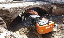 200 yıllık tarihi kemer köprü yol yapımı çalışmasında gün yüzüne çıktı