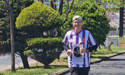 65 yaşındaki diş hekimi Fedai Kürtül, İstanbul'dan Samsun'a koşuyor