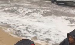 Adana'da dolu, sağanak ve hortum hayatı felç etti