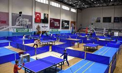Afyonkarahisar'da masa tenisinde şampiyonlar belli oldu