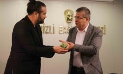 AK Parti İl Başkanı Subaşıoğlu; 'Siyasilerin toplumla kurduğu en güçlü köprü basındır'