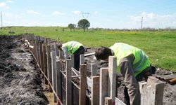 Akın gençlerin sesini duydu, mahalleler yeşil sahaya kavuştu