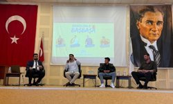 Altıntaş MYO'da genç çiftçi fenomenler öğrencilerle buluştu