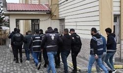 Ardahan merkezli 5 ilde 'rüşvet ve görevi kötüye kullanma' operasyonu: 7 kişi tutuklandı