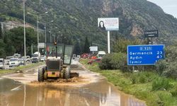 Aşırı yağışlar Söke'de hayatı olumsuz etkiliyor