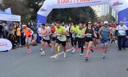 Ataşehir'de bir ilk: 1200 sporcu Ata Koşusu'nda ter döktü