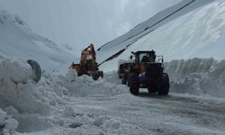Bahçesaray yolunda çalışma yeniden başladı