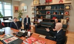 Bakan Çiftçi, 15 Temmuz Gazisi Turgut Aslan'ı ziyaret etti