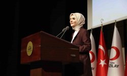 Bakan Göktaş: 'Gençlerimizin geleceklerini sağlam adımlarla inşa etmelerini destekleyen bir anlayışla çalışıyoruz'