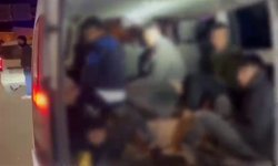 Balık istifi gibi kaçak göçmen taşıyan organizatöre 181 bin TL trafik cezası