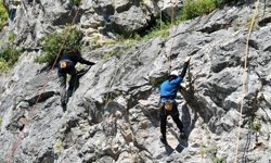 Balıkesir 7. Kaya Tırmanış Şenliği doğa tutkunlarını buluşturdu