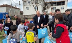 Başkan Akın'dan kırsaldaki çocuklara 23 Nisan hediyesi