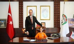 Başkan Ekim koltuğunu miniklere devretti