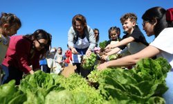 Başkan Gençay: 'Üreten belediyecilik anlayışımızla bilinçli nesiller yetişmesine katkı sunuyoruz'