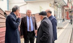 Başkan Karamehmetoğlu esnaf ve vatandaşlarla bir araya geldi