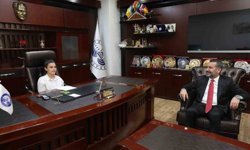 Başkan Şerifoğulları, 23 Nisan'da koltuğunu devretti