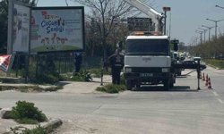 Başkan Tunç'tan Büyükşehir'e 'billboard' tepkisi: 'Bu zararı kim karşılayacak?'