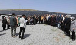 Battalgazi Belediyesi proje ve yatırımları AK Parti Yeşilyurt Kadın Kolları'na tanıtıldı