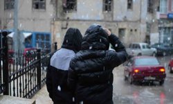 Bayburt kent merkezinde ve yüksek kesimlerde kar yağışı etkili oldu