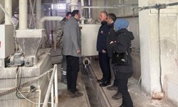 Bayburt'ta doğal taş üretim tesisinde çevre denetimi yapıldı