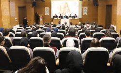 Bayburt'ta öğrenciler Sait Faik Abasıyanık'ı panelde anlattı