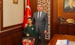 Bayburt'ta vali koltuğuna Ecren Nisa oturdu