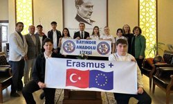 Bayındır Anadolu Lisesi öğrencilerinden Erasmus öncesi anlamlı ziyaret