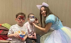 Bebeklikte kansere yakalanan minik kahramanların umut veren zaferi