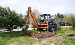 Bilecik Belediyesine hibe edilen kepçe ilk kez okulda kullanıldı