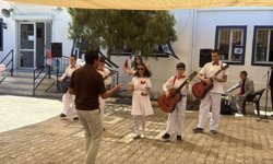 Bodrum'da özel öğrencilerden alkışlanan performans: 'Hem vals yaptılar hem atölye açtılar'