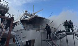 Bodrum'da Sadri Şener'in motoryatında yangın çıktı