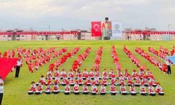 Bozdoğan'da 23 Nisan yağmura rağmen coşkuyla kutlandı