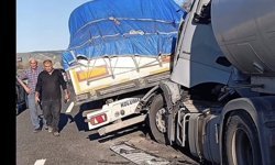 Bozüyük'te 2 tır çarpıştı, 1 yaralı