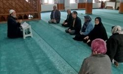 Buharkent'te hacı adayları seminer verildi