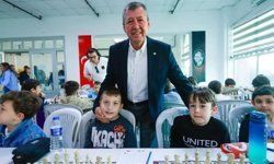 Burhaniye'de çocukların satranç heyecanı başladı