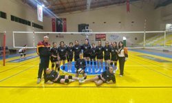 Burhaniye'de Geleneksel Çocuk Sporcular Şenliği başladı