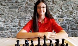 Bursa Büyükşehir Belediyesporlu Arya Aydoğan dünya dördüncüsü