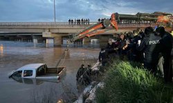 Bursa'da akıntıya kapılan araçtan acı sonuç: Sürücünün cansız bedeni bulundu