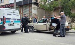 Bursa'da genç otomobilin içinde ölü bulundu