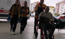 Bursa'da iki otomobil çarpıştı: 2 yaralı