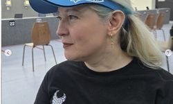 Bursalı milli sporcu Aysel Özgan, Ankara'dan altın madalyayla döndü