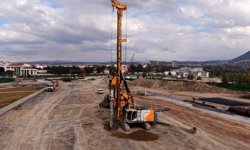 Büyükşehir'de pazar günü de durmak yok: Kartal Katlı Kavşağı'nda hummalı çalışma