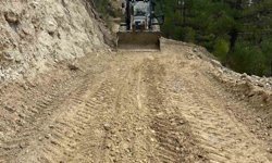 Çameli Belediyesi'nden arazi yollarında yoğun mesai