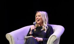 Çekmecem'de Kitap Var'ın Konuğu Saba Tümer oldu