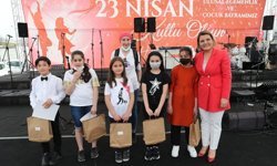 CHP'nin 23 Nisan tanıtımıyla ilgili Atatürk tepkisine cevap: 'Çifte standart'