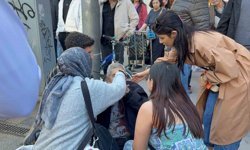 Çocuğun attığı yumrukla yaşlı adam kanlar içinde yere yığıldı